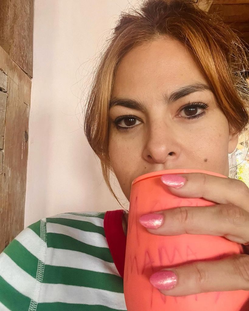 Eva Mendes shares a picture from her family Christmas on Instagram