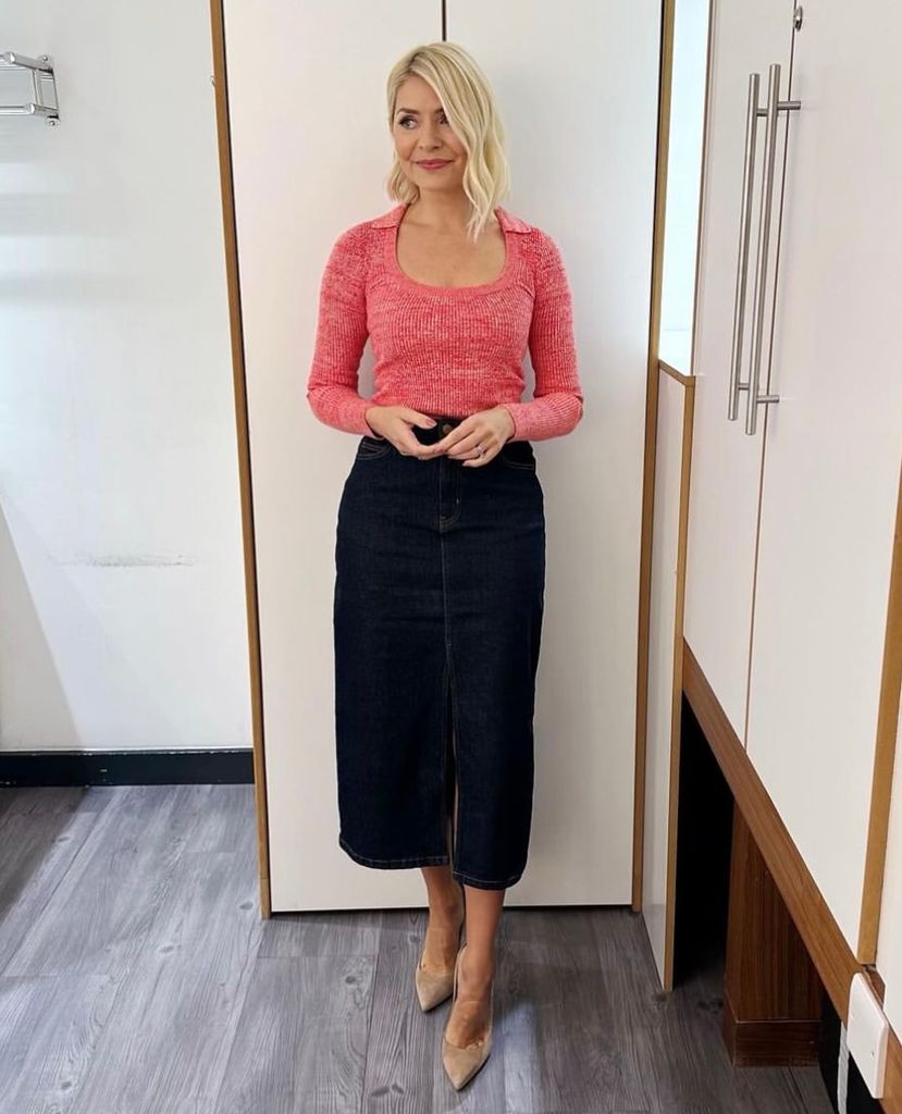Holly Willoughby wears Nobody's Child and Gianvitto Rossi to host This Morning