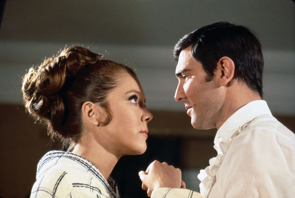 George Lazenby et Diana Rigg dans les services secrets de Sa Majesté
