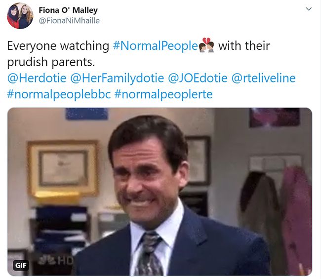 normal people fans react