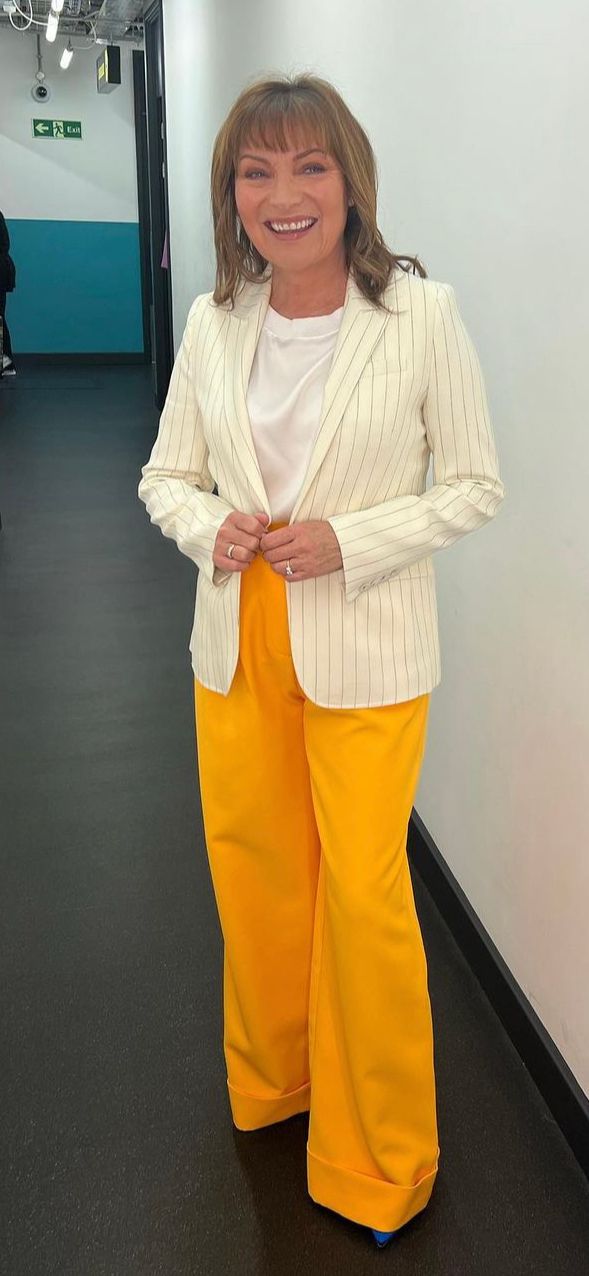 lorraine kelly pinstripe blazer yellow trousers