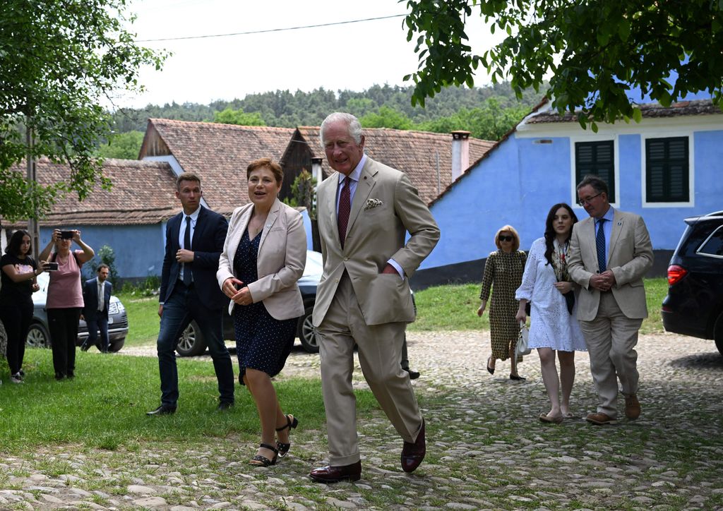The monarch arriving in Viscri 