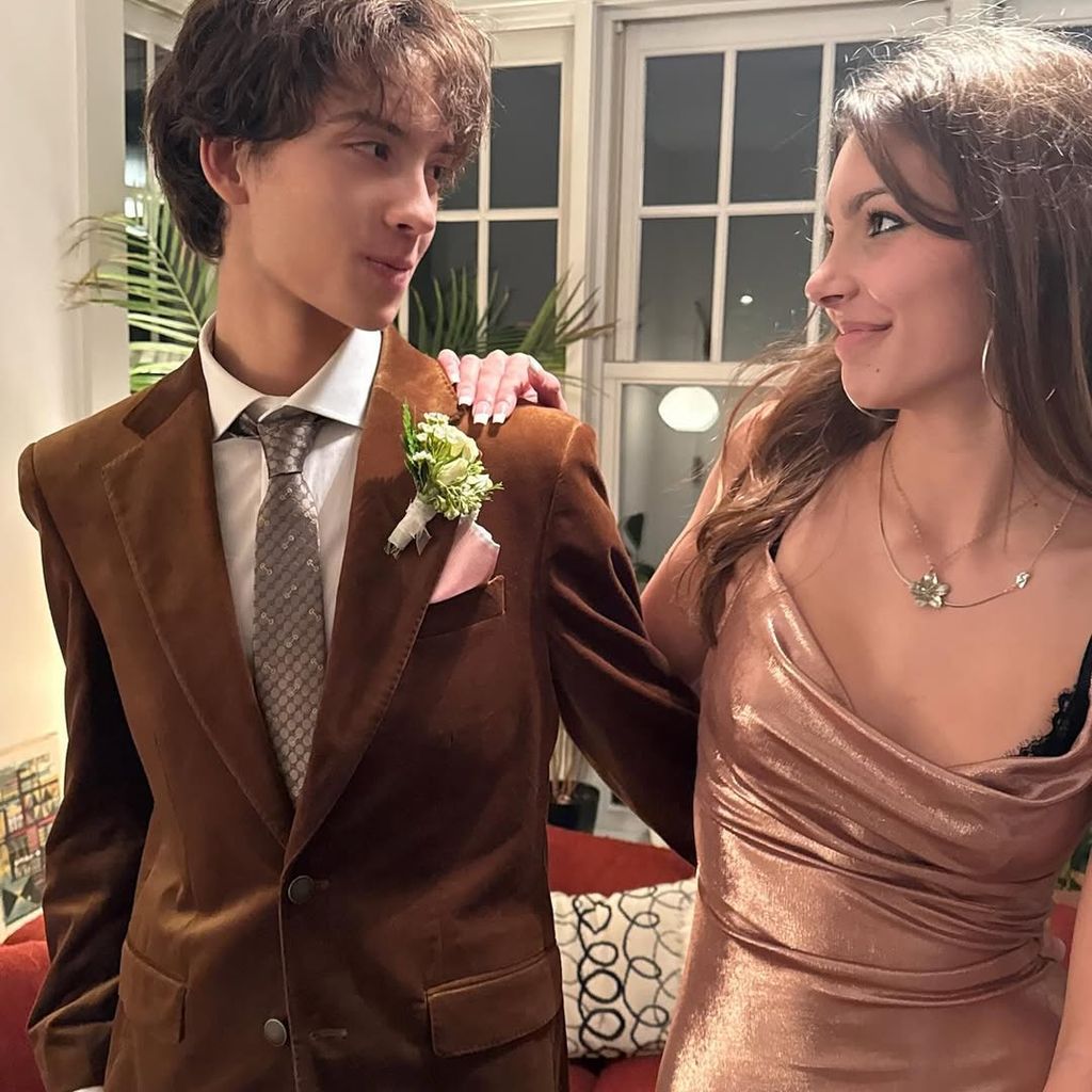 roman molly ringwald son