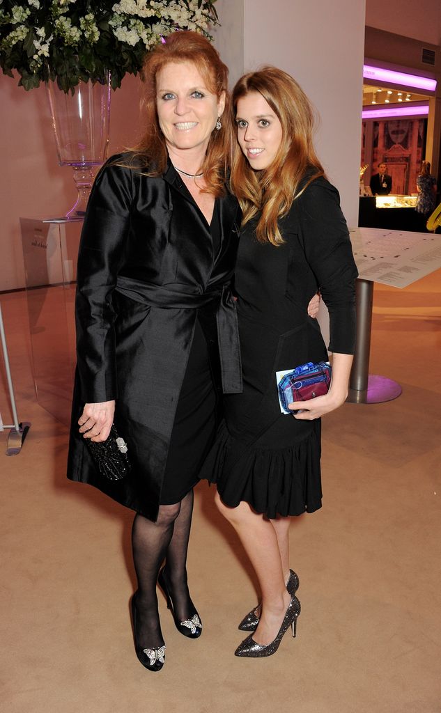 mother and daughter in black dresses 