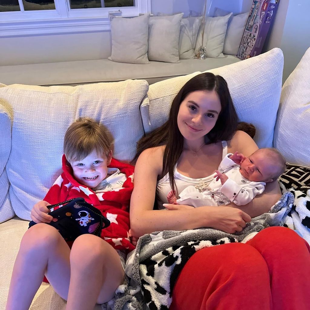 Holly Ramsay with her brothers Oscar (R) and little Jesse