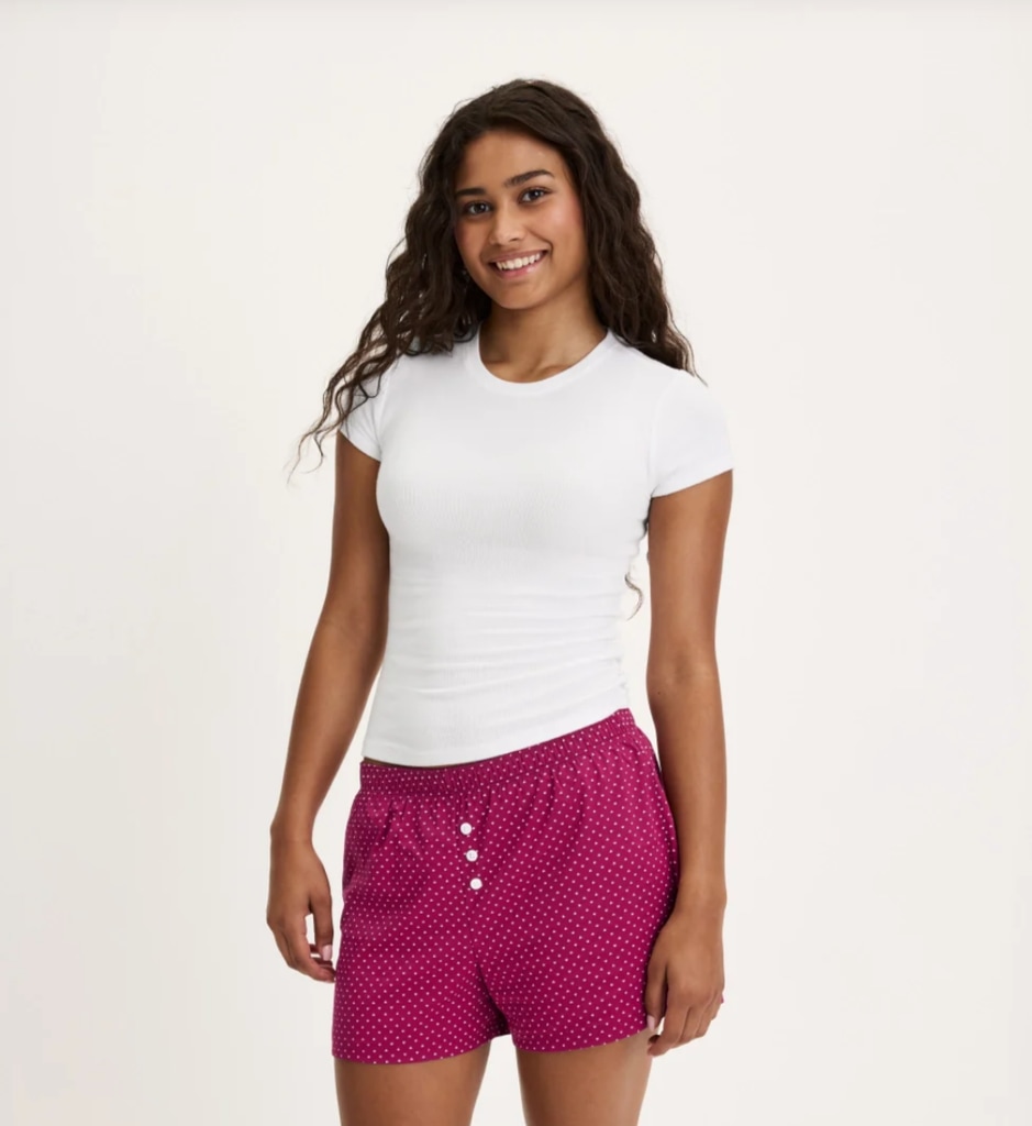 Model wearing Kt by Knix Super Leakproof Sleepover Boxer