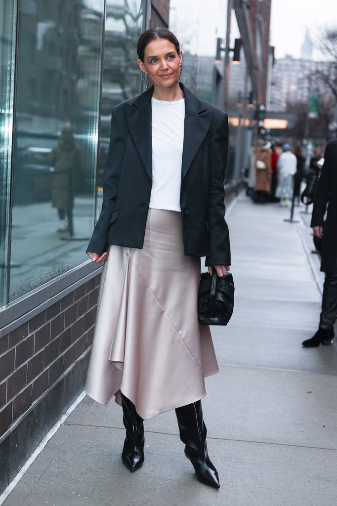 Katie Holmes attends the Christian Siriano fashion parade during New York Fashion Week on February 6, 2025 in New York City. 