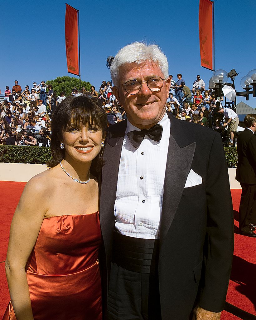 Marlo Thomas and Phil Donahue arrive at the Emmy Awards Show, September 8,1996 in Pasadena, California