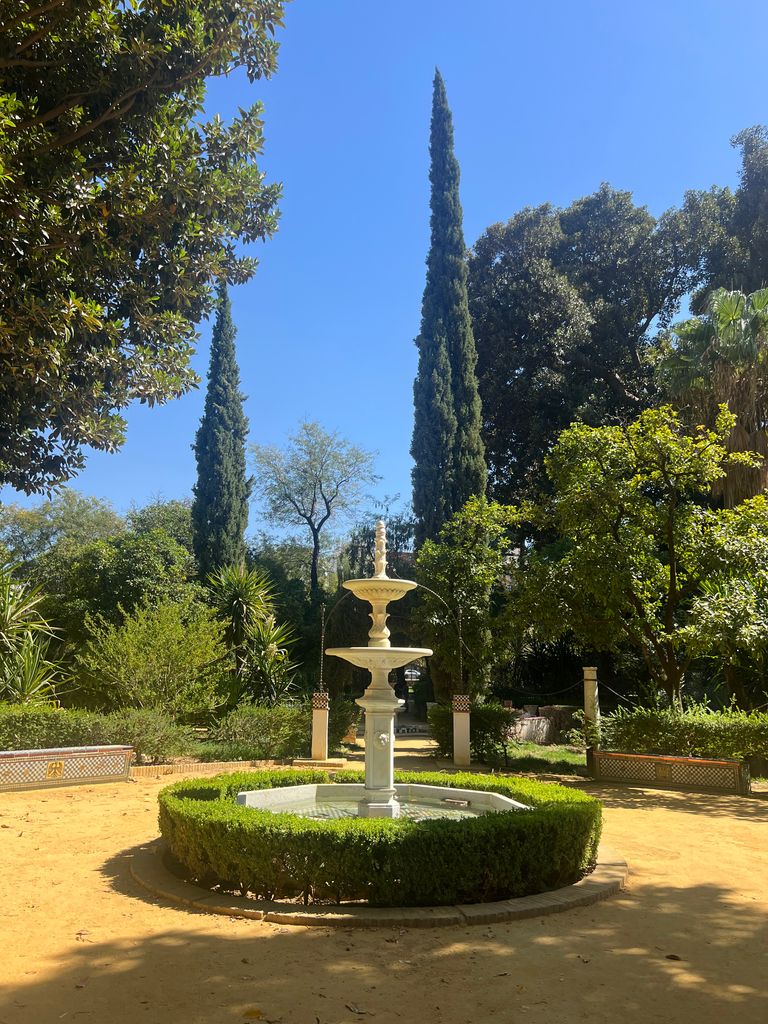 Murillo Gardens fountain