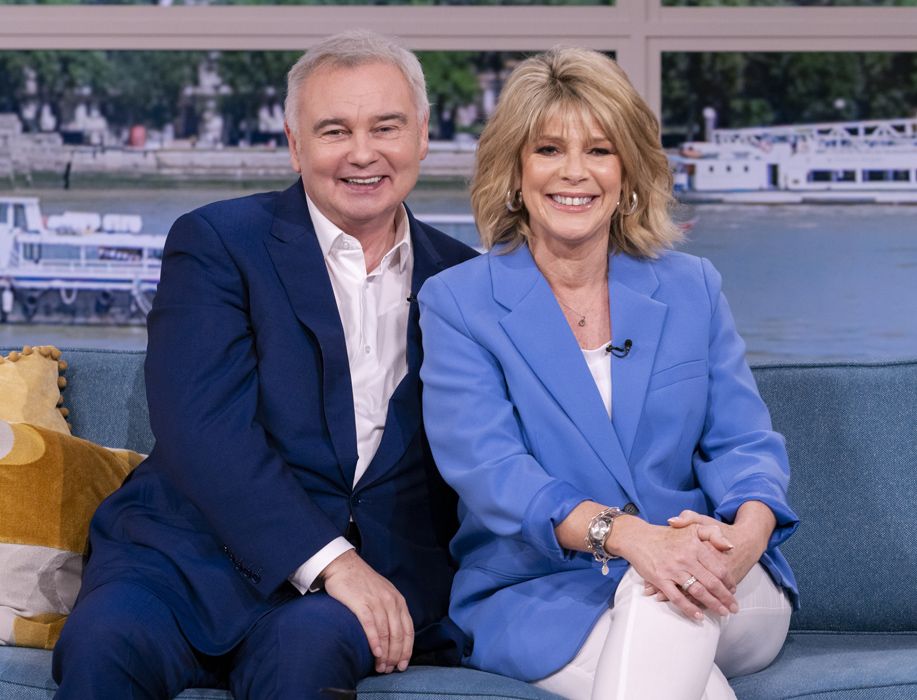 eamonn holmes and ruth langsford on the set of This Morning