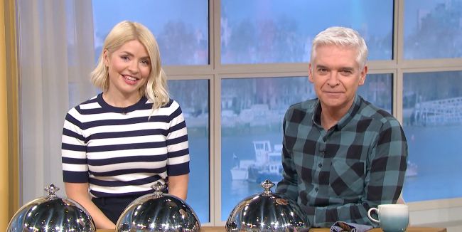 Holly Willoughby and Phillip Schofield presenting This Morning