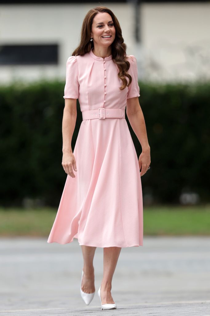 Kate looked pretty in a pink Beulah London dress at Young V&A