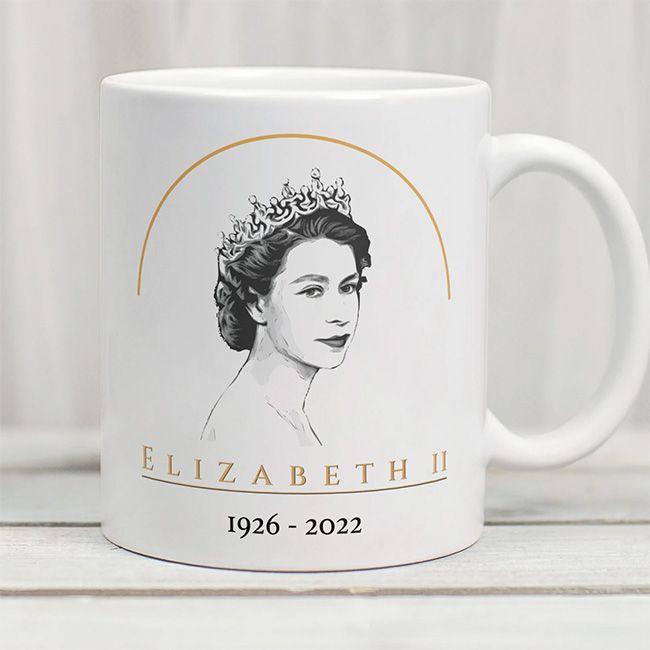 queen monochrome mug