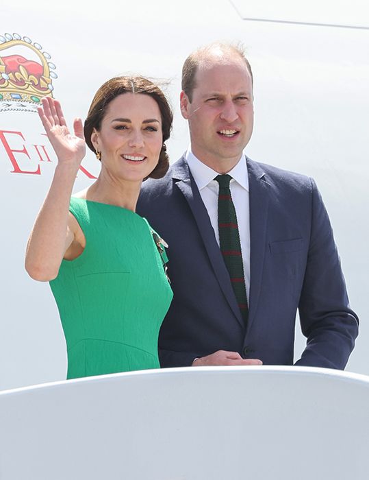 kate middleton prince william leave airport