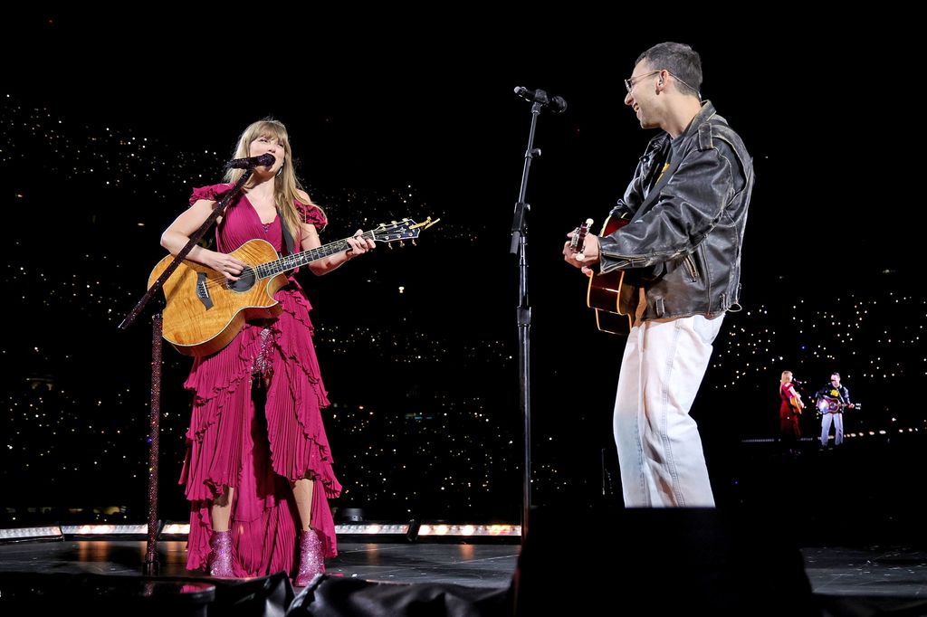 Jack Antonoff — Taylor called him "one of my best friends" and a "cousin" — joined her onstage to perform an acoustic version of "Getaway Car."