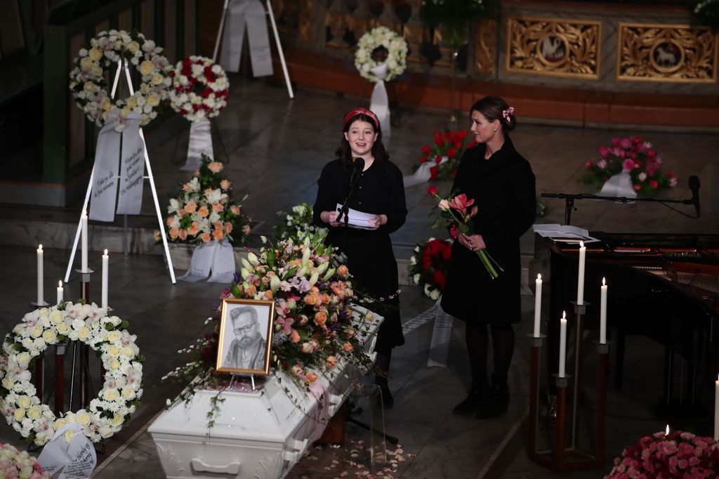 Maud Angelica Behn speaks next to her mother Princess Martha Louise of Norway during the funeral of her father Ari Behn at Oslo Cathedral on January 3, 2019