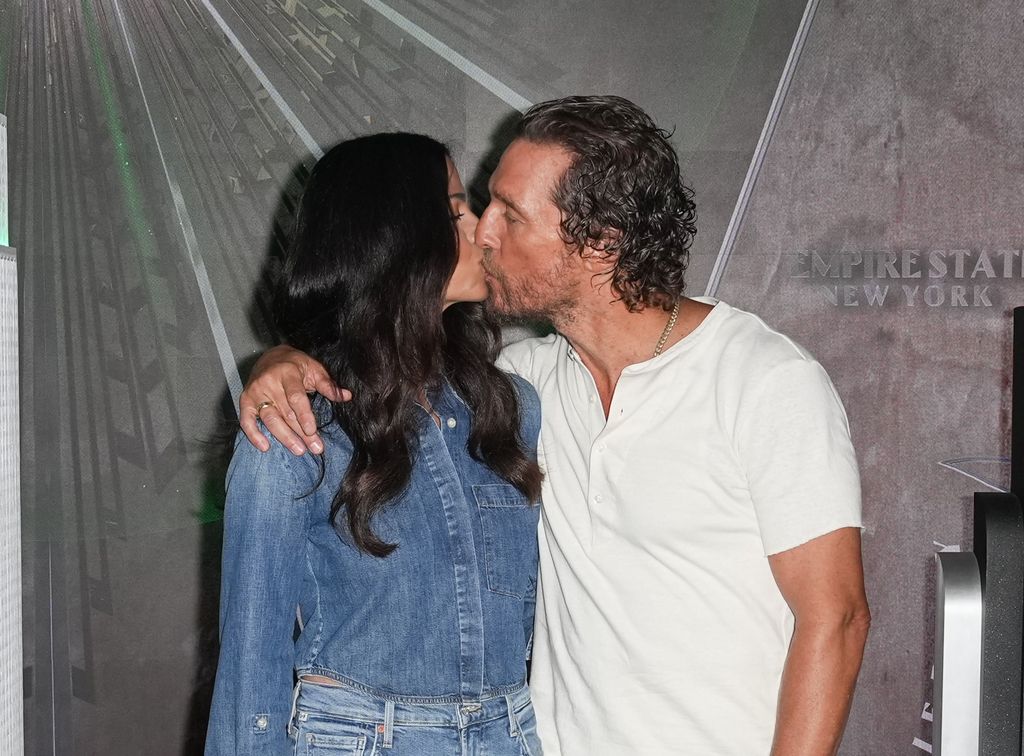 NEW YORK, NEW YORK - SEPTEMBER 12: Camila Alves McConaughey and Matthew McConaughey visit the Empire State Building on September 12, 2023 in New York City. (Photo by John Nacion/Getty Images)