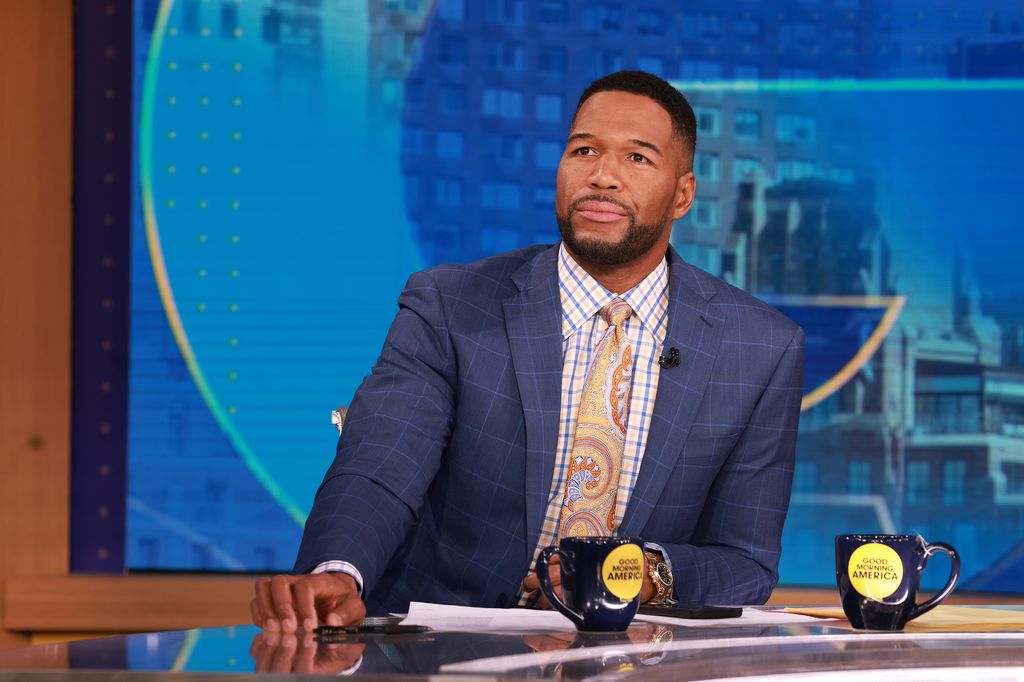 Michael Strahan on GMA looking to the left