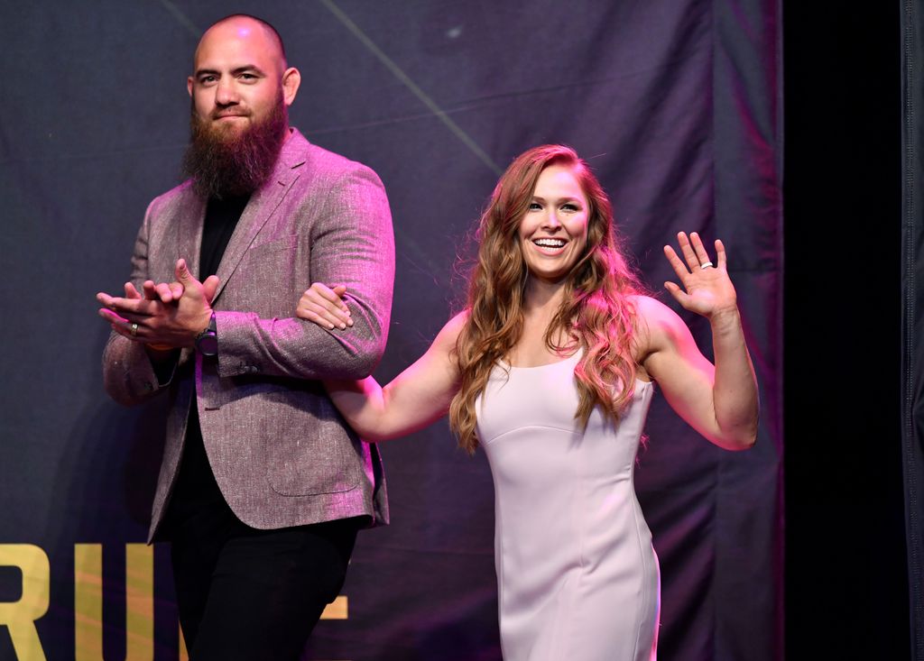 photo de Ronda Rousey et Travis Browne