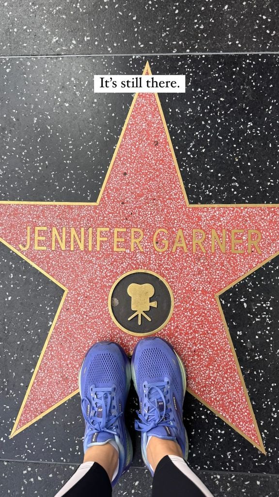 Jennifer Garner's mom standing on her daughter's star 