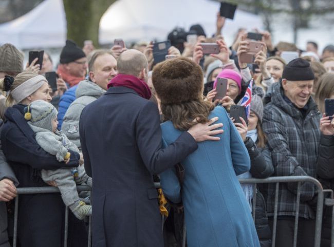 Prince William Kate pose photo oslo