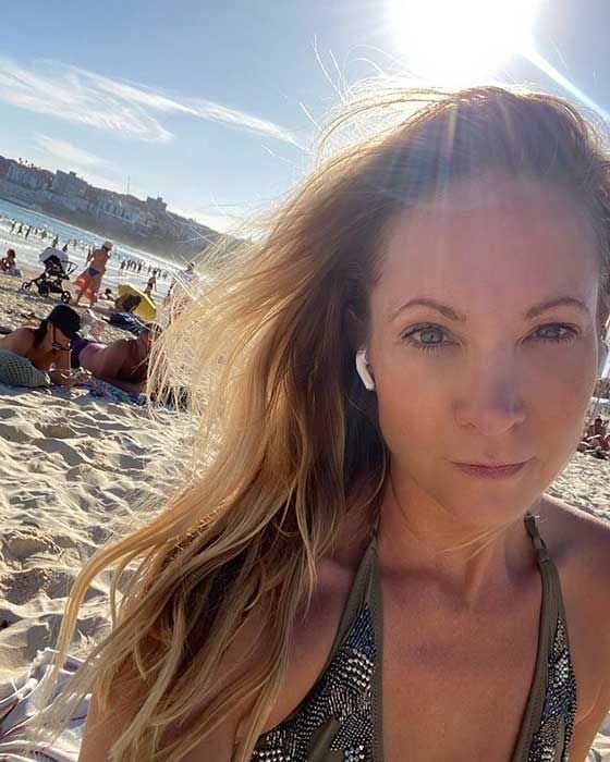 Joanne Froggatts bikini selfie