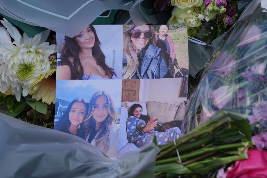 Pictures on floral tributes