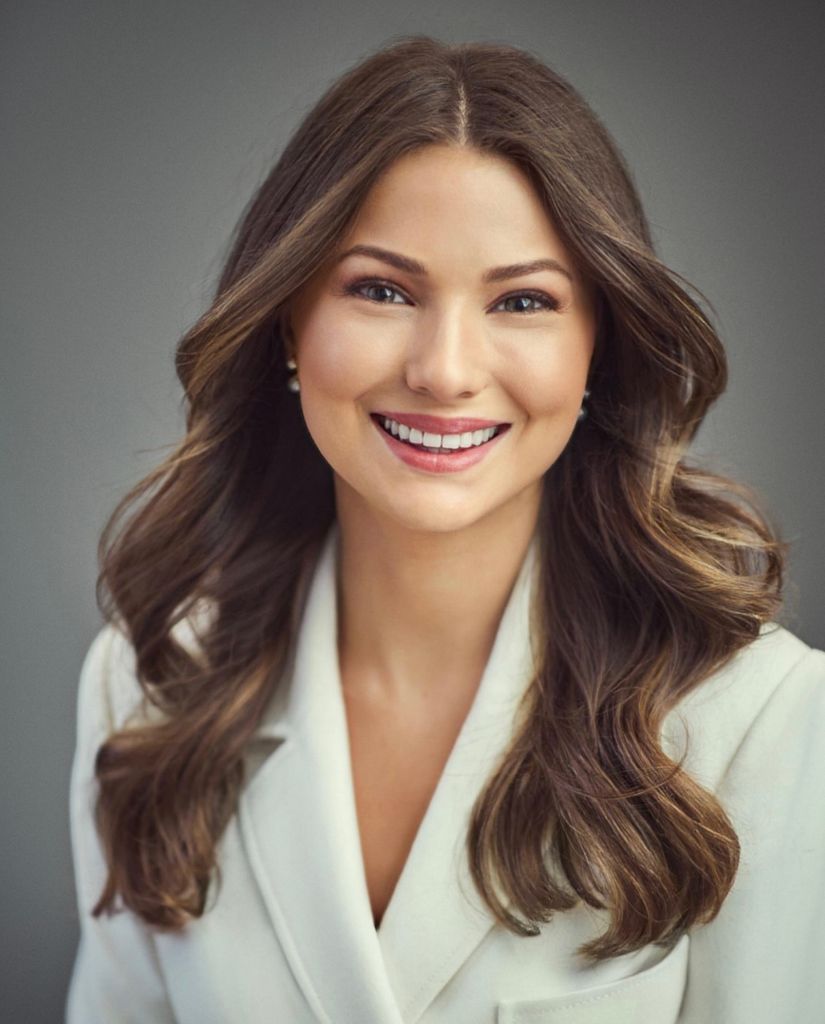 Mimi smiling