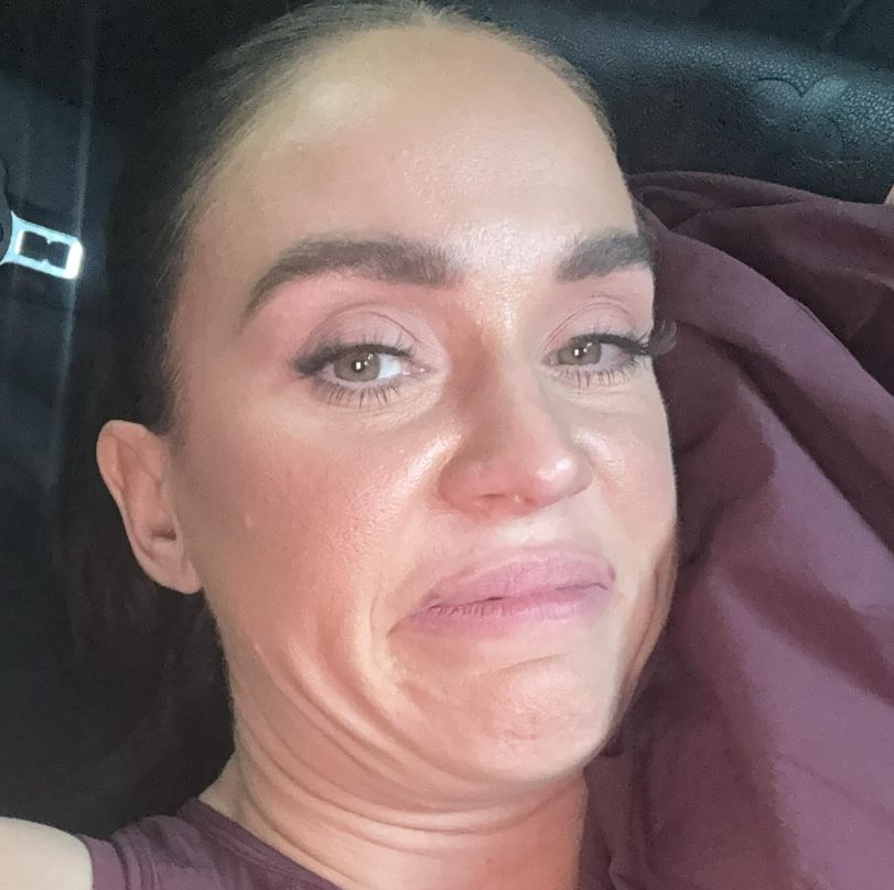 Vicky Pattison grimacing