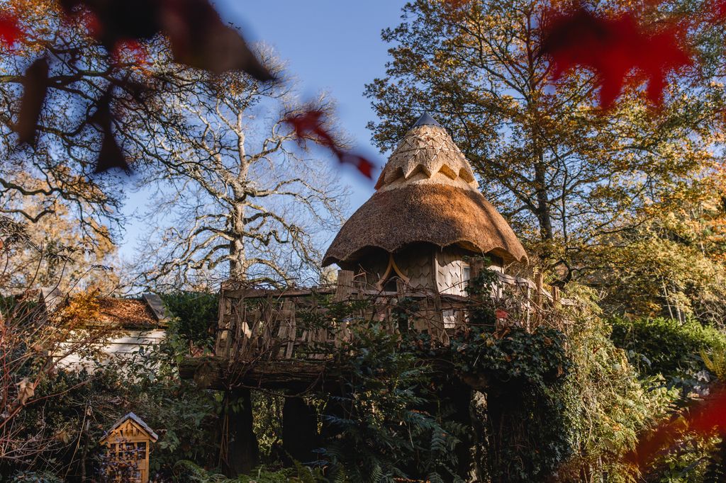 The treehouse was built in 1988 for William and Harry