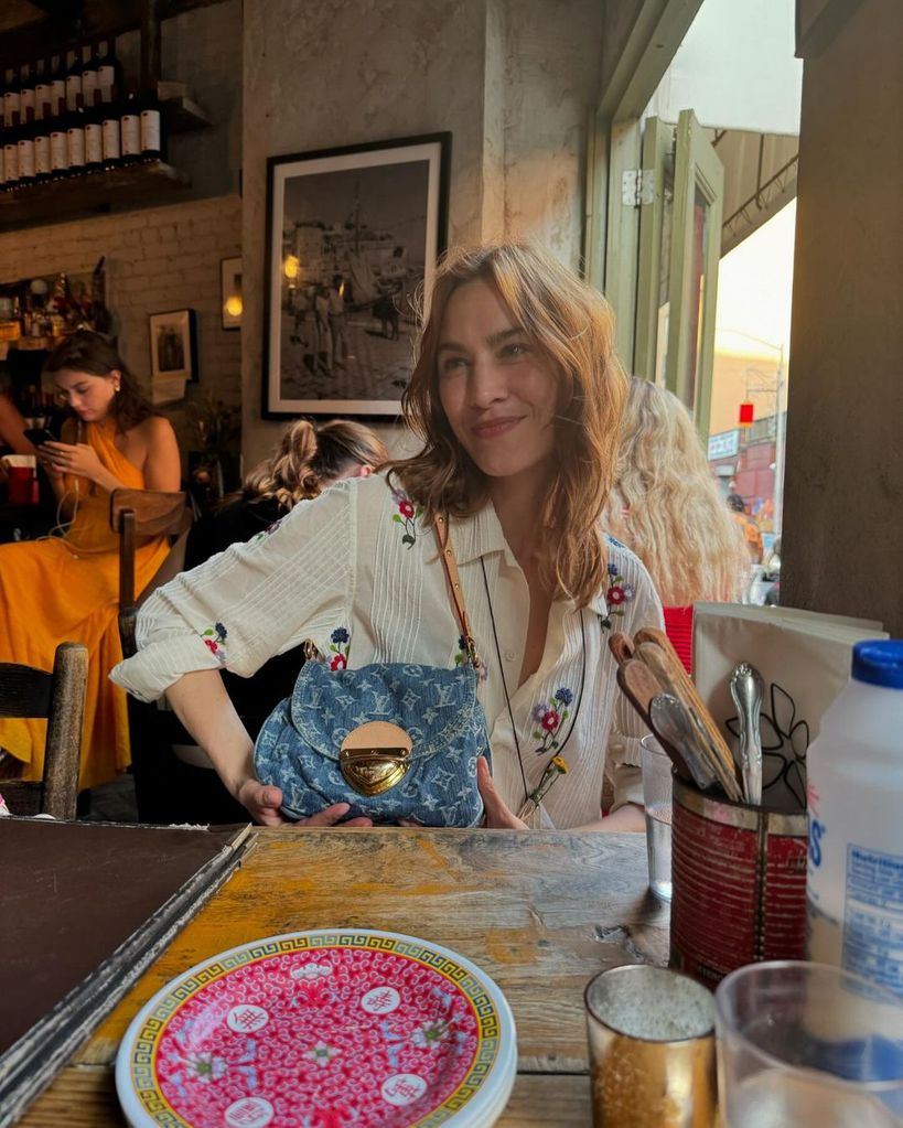 Alexa gained 'aura' points by wearing her friend's LV Sunset bag