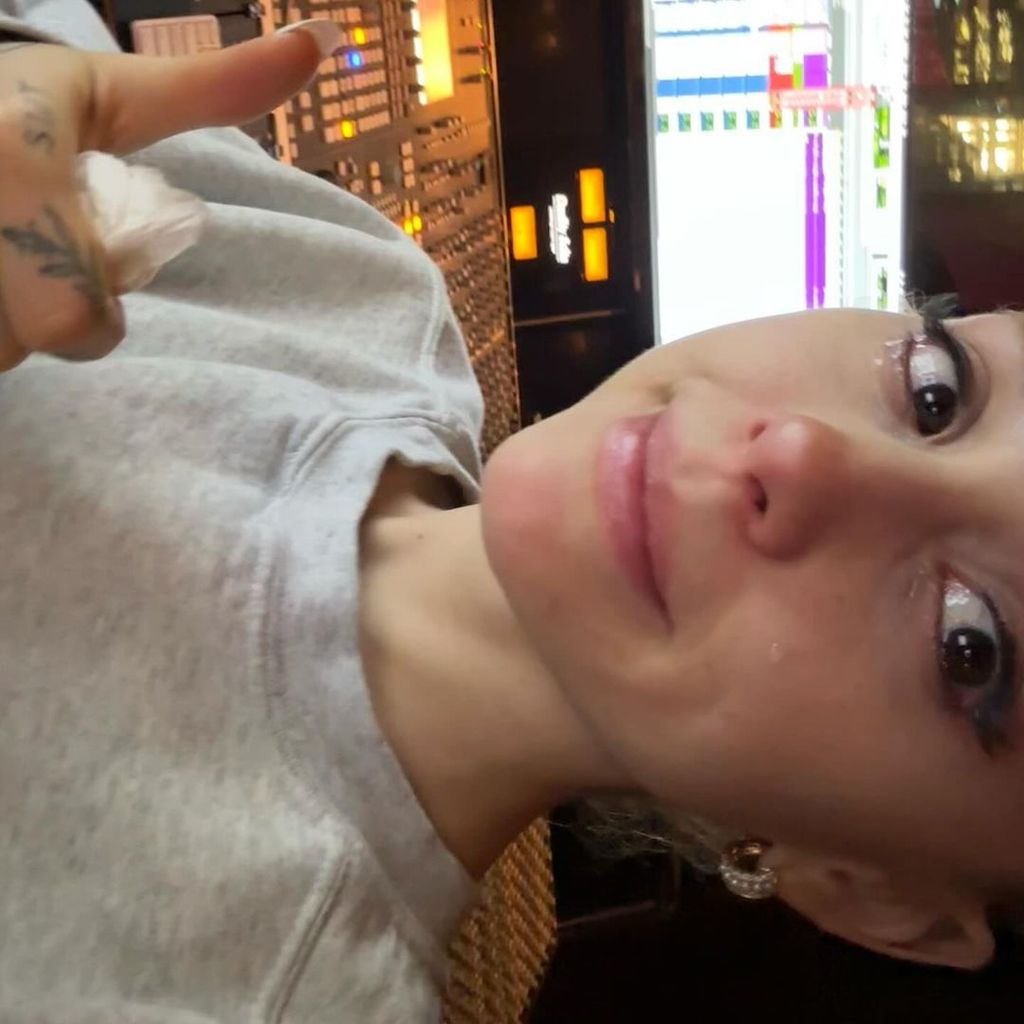 Ariana Grande shares photos from recording studio, hints at new album - ABC  News