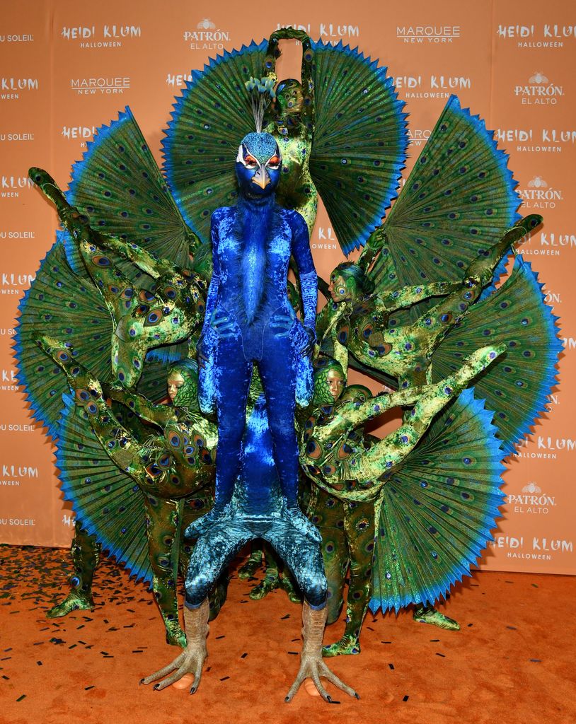 heidi klum peacock costume halloween 2023