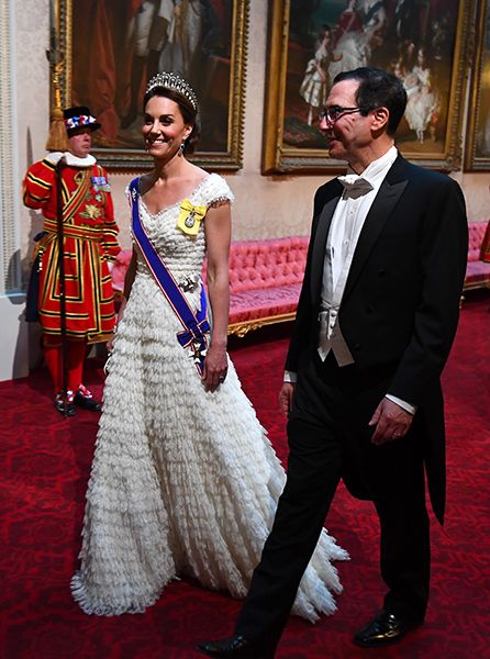kate middleton in white at state banquet