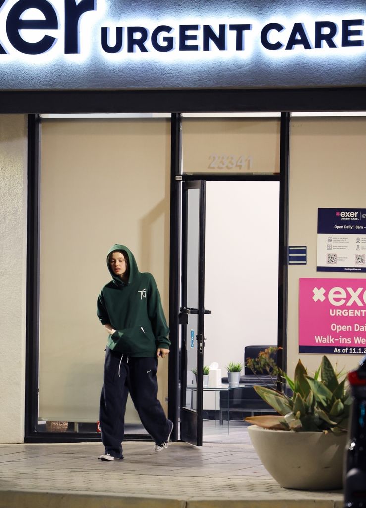 Shiloh was by herself when she left the urgent care unit in LA