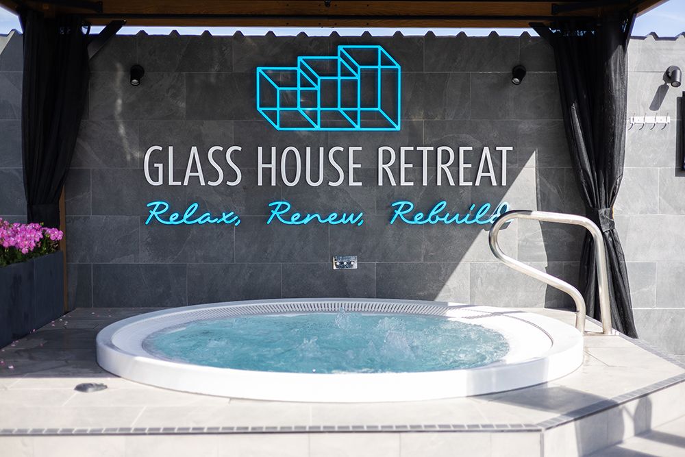 Jacuzzi at Glass House Retreat