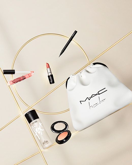 Instagram star Lorna Luxe just bagged herself a MAC Cosmetics