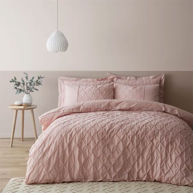 pink bedding