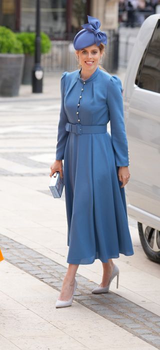 Princess Beatrice dresses to perfection in a slinky designer coat fit ...