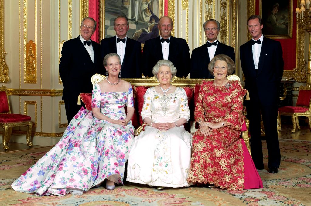 Reigning Sovereigns of Europe in 2002, including Queen Elizabeth II and Queen Margrethe