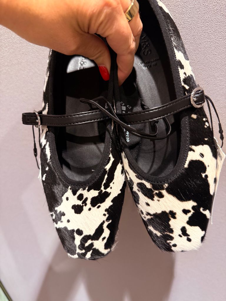 These designer-inspired flat shoes are going to gallop off the shelves