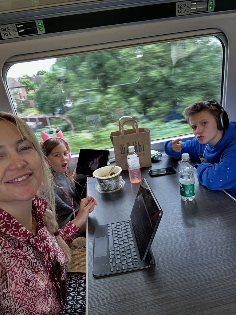 Kate Hudson selfie with children on train