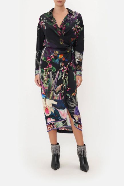 jennifer coolidge camilla kaftan floral shirt dress