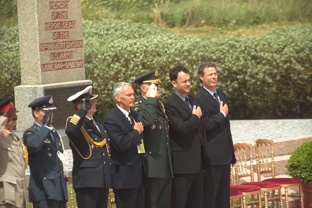 Tom Hanks (2R) at Utah Beach to commemorate the Allied Landings, with a group of Allied Landing veterans in 2001