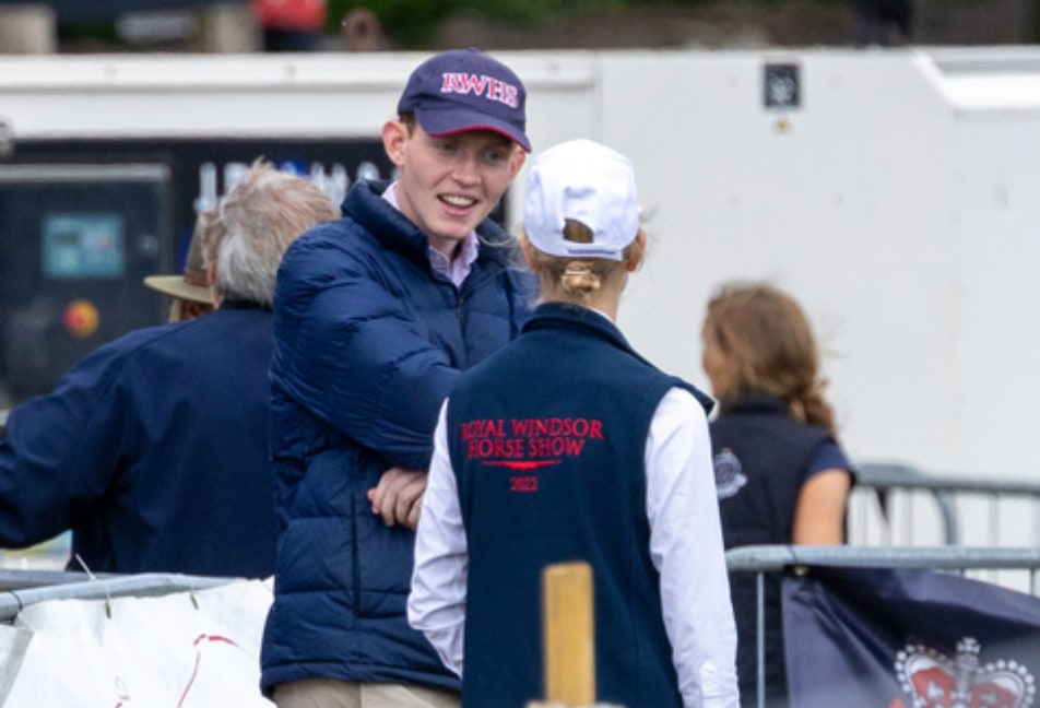 Felix da Silva-Clamp talking with Lady Louise Windsor
