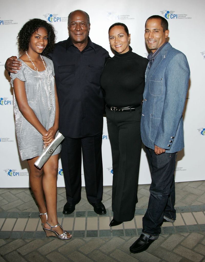 John Amos, his daughter Shannon Amos (center right), and son K.C. Amos (right) in 2008