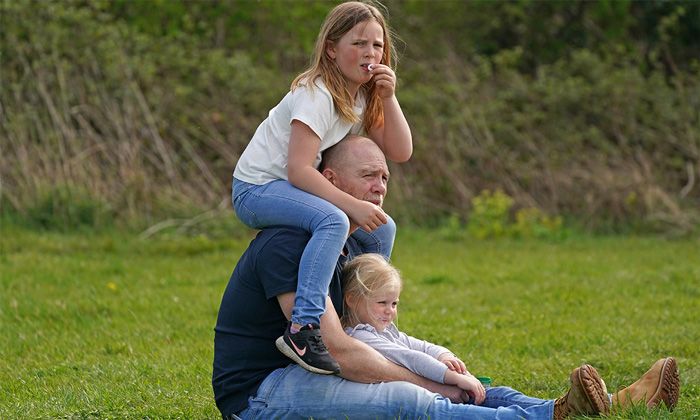 mike tindall pictured with daughters lena mia