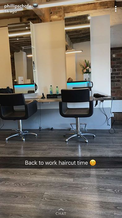 phillip schofield hairdressers on snapchat