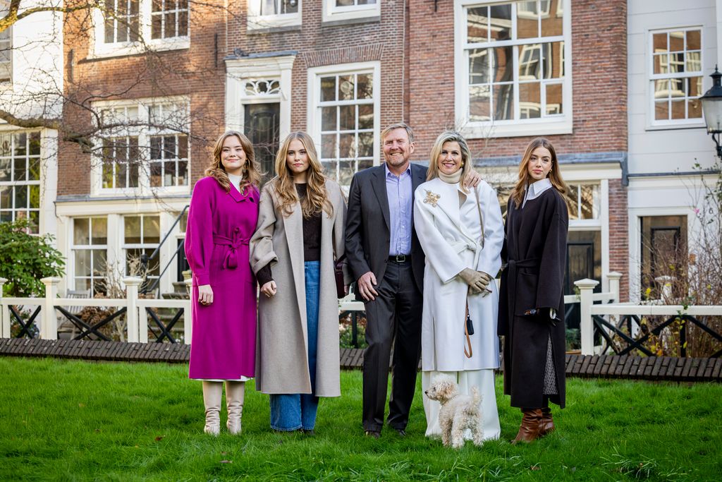 Princess Ariane standing with Princess Catharina-Amalia, King Willem-Alexander, Queen Maxima and Princess Alexia