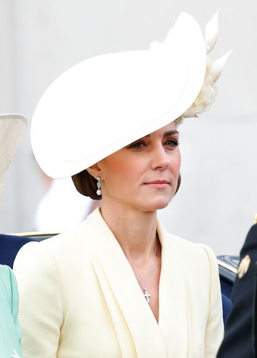 kate trooping necklace